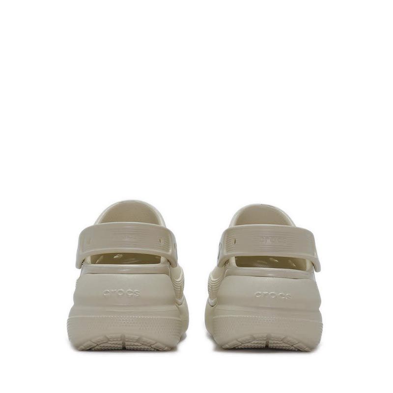 Crocs Classic Crush Clog - Bone - Gambar 4