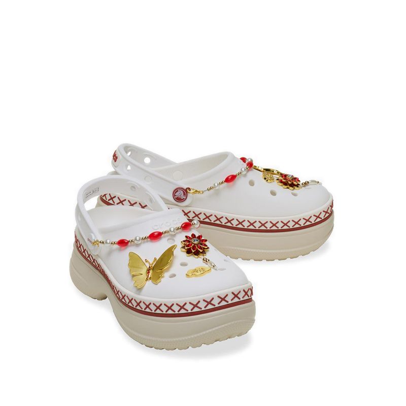 Crocs Classic Stacked Crimson Gallop Unisex Clog - Chalk/Multi - Gambar 2